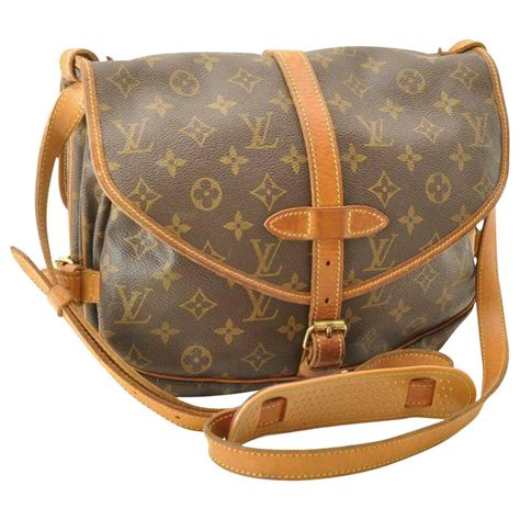 sac bandouillere louis vuitton vintage|sac louis vuitton occasion.